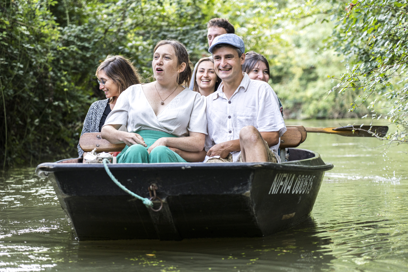 Promenade en barque dans le Marais poitevin