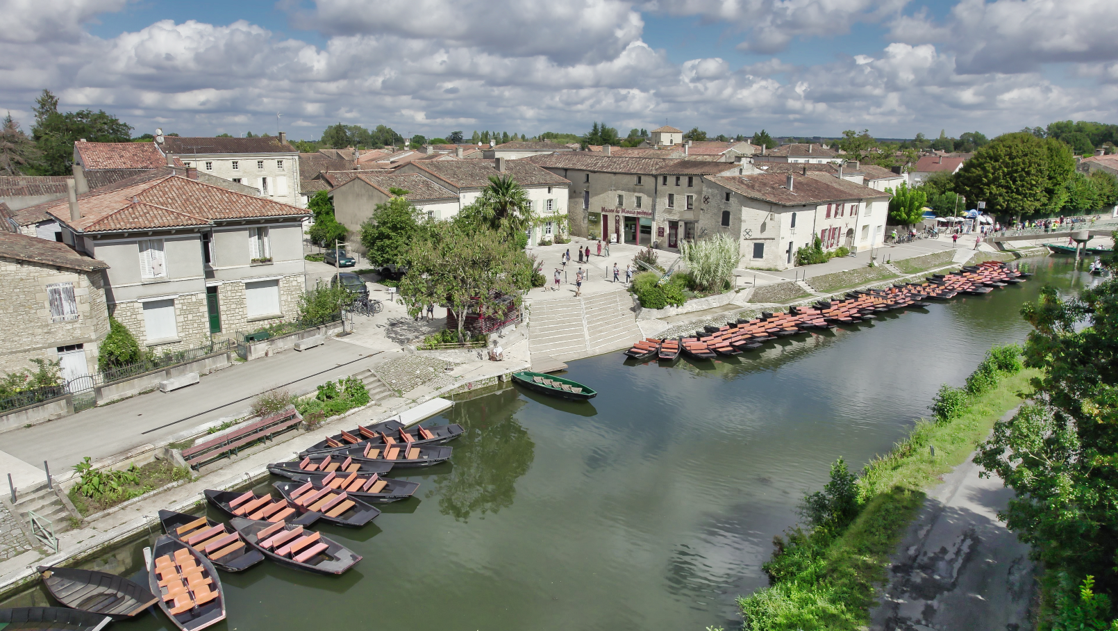 Les quais de Coulon vus du ciel